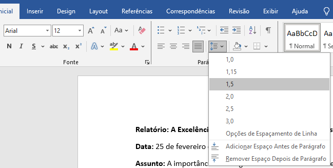Recorte do grupo Parágrafo na Faixa de Opções do Microsoft Word, com ênfase no botão de alinhamento.